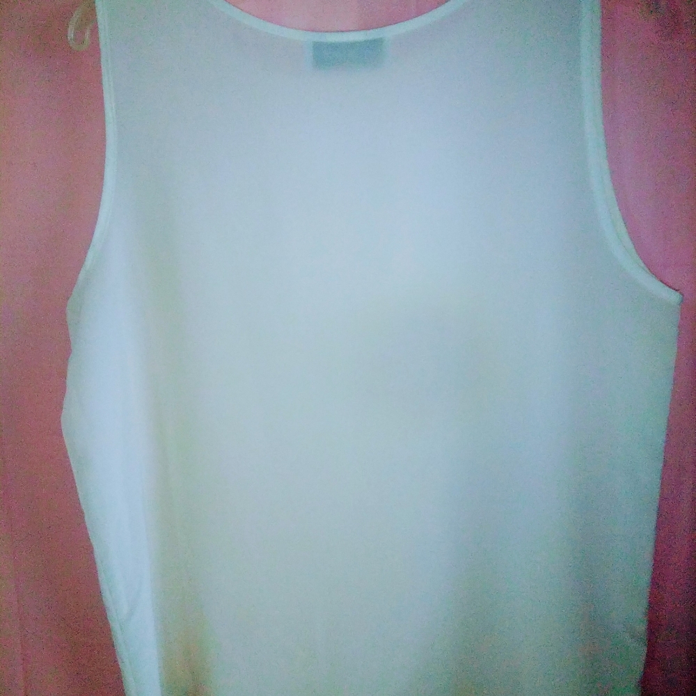 White Shell Top - Picture 2 of 2